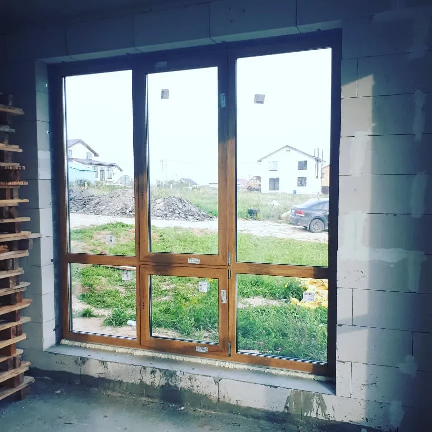 ламинированное окно из немецкого профиля Века цвет песочный Дуб