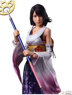 Фигурка Юна (Yuna Play Arts Kai)