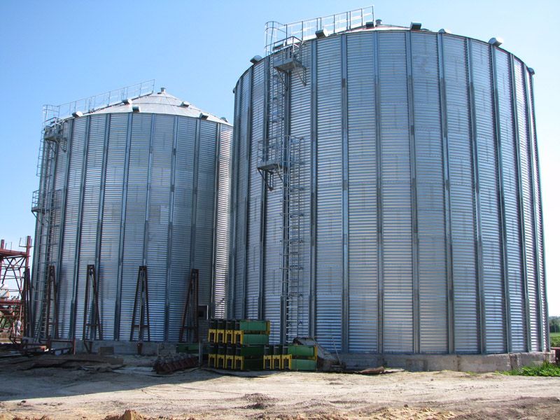 Элеватор хранилище зерна. Зачем элеватор. Силосный корпус элеватора. Элеватор саракташ. Гилевский элеватор алтайский край.