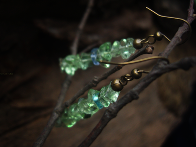 Летние серьги-хрусталики "Брызги лесного озера"