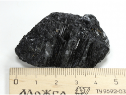 Кварц, черный турмалин (шерл), необработанный образец, Бразилия (50*29*23 мм, 39 г) №38082