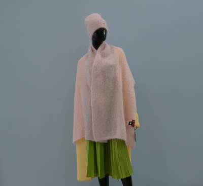 Vizio Collezione головной убор и палантин розового цвета