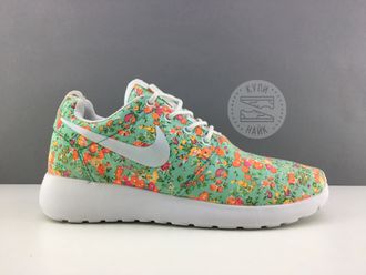 Nike Roshe run mini flowers (37,39) Арт.018М(R)