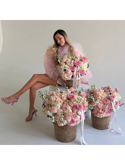 СЕТ ПЛЕТЕНЫХ КОРЗИН С ЦВЕТАМИ