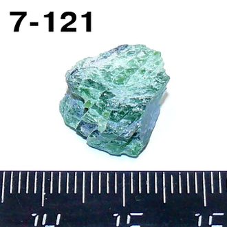 Хромдиопсид натуральный (необработанный) №7-121: 2,2г - 14*13*8мм