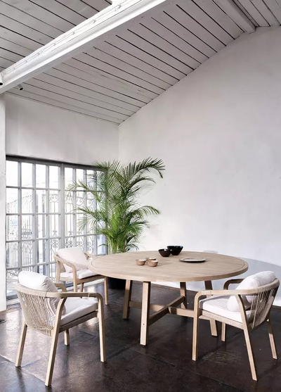 Стол круглый из акации Rimini 180 см