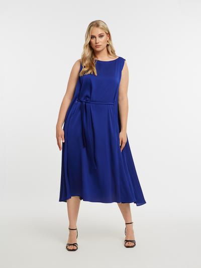 Нарядное платье с поясом