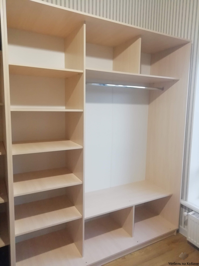 Экспресс Элемент Трио шкаф купе 2,4х2,2м