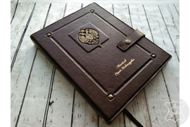 кожаный ежедневник с гербом РФ, ежедневник с гербом РФ и именной надписью