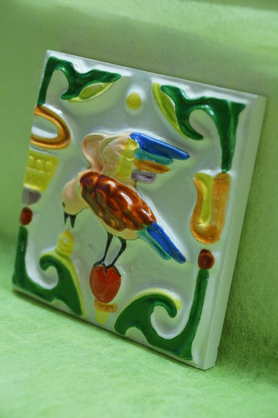 Соловей и чаша любви (изразцовая плитка)