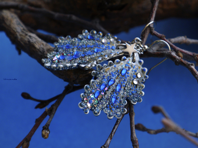 "Хрустальная капель", крупные серьги с крыльями феи на серебряных замочках