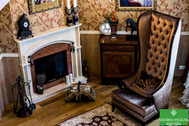 Перетяжка английских каминных кресел