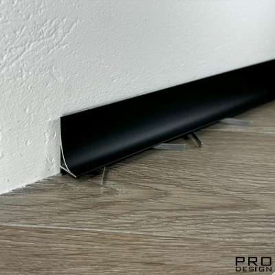 Плинтус Pro Design Corner L 584 Черный
