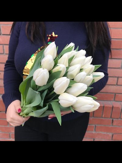 21 белый тюльпан