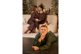 Новогодняя семейная фотосессия в студии Кострома