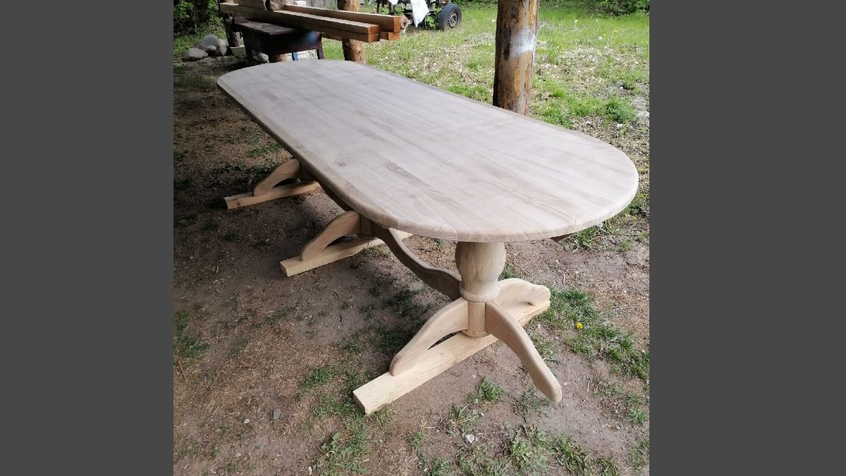 Oak table