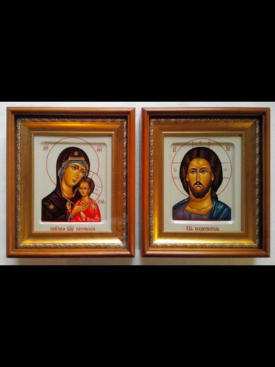 Венчальная пара. Образ Спасителя. Образ пресвятой Божией Матери “Петровская” 17,5 х 21см в киотах.