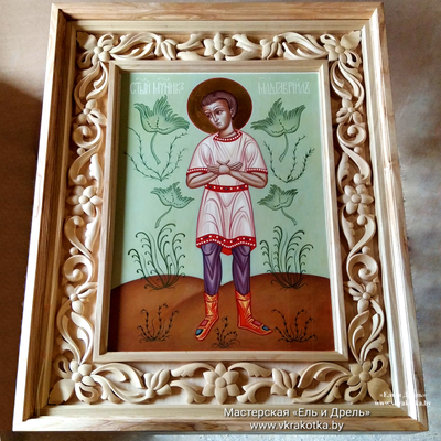 Киот резной из ясеня