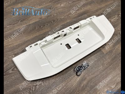Накладка на крышку багажника Toyota Prado 150 13-17 белая