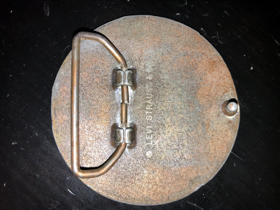 Винтажная закрытая пряжка Levi's Button (1975 год)