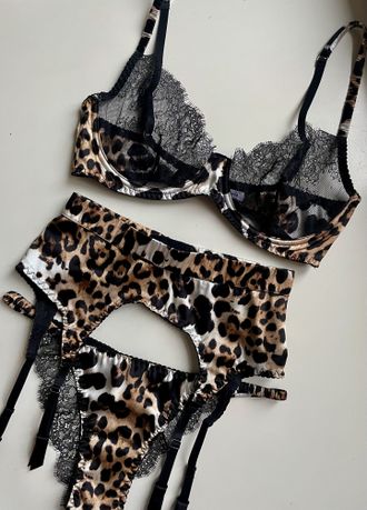 Clarissa Leopard silk