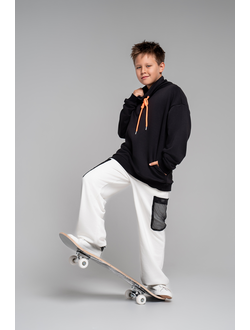 Брюки с накладными карманами