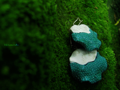 Круглые большие серьги с каплями "Сказки братьев Гримм"