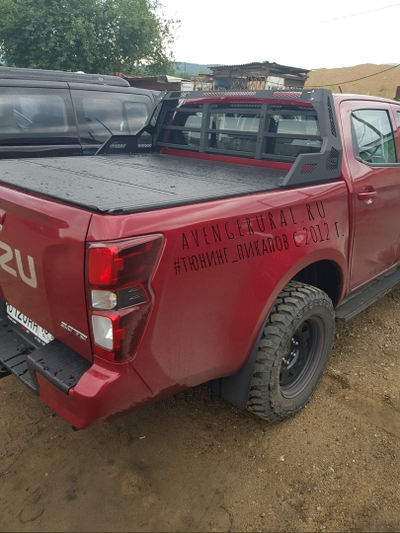 Жесткая 4-секционная алюминиевая крышка HAL Pro на Isuzu D-max поколения RG-01 2021+ от АвенджерУрал