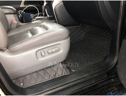 5D и 3D коврики из эко кожи в салон Toyota Land Cruiser 200 в Москве