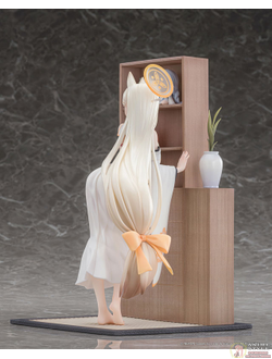 Фигурка 1/7 Куваками Кахо (Kuwakami Kaho Memorial Lobby Ver.)
