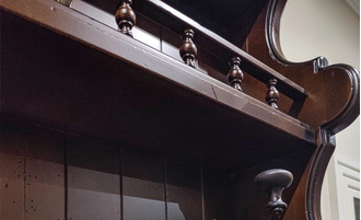 Полка кухонная резная.