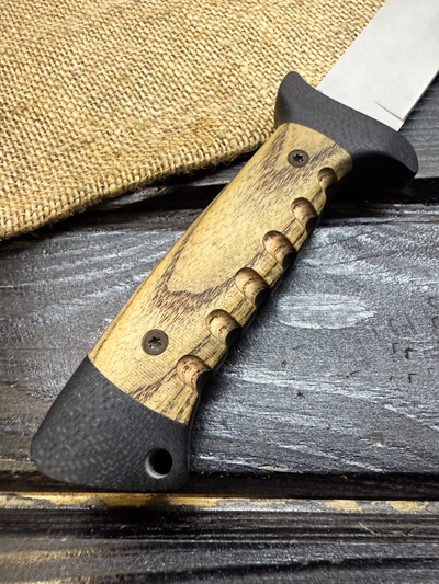 Подарочный нож 6Х9С сталь AUS10, рукоять комбинированная G10 и стабилизированное дерево коричневое