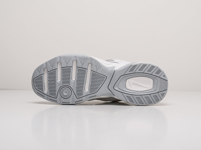 White nike technos online
