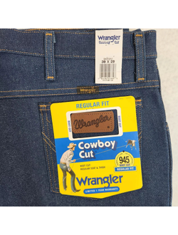 Джинсы 945 Wrangler® Cowboy Cut® Bootcut регулярный крой (жёсткие)
