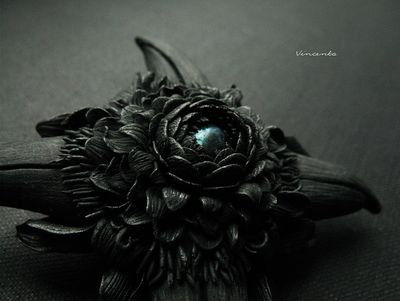Цветок Ворона. Украшение в готическом стиле, брошь-цветок по мотивам сериала "Рейвенсвуд" ("Ravenswood")