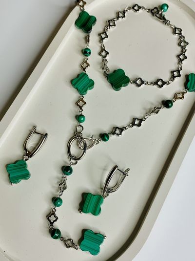 Цепочка с натуральным малахитом