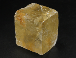 Кальцит оптический золотистый (исландский шпат), скол по спайности, Бразилия (40*35*25 мм, 76 г) №38299