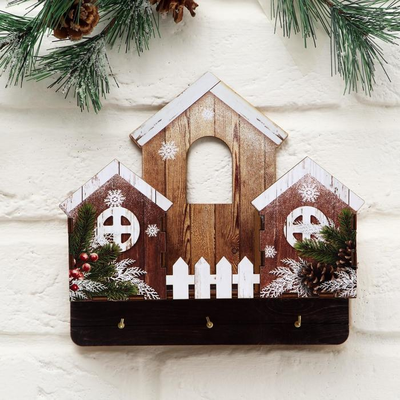 Ключница новогодняя с полкой "Домики", 22 х 20 см