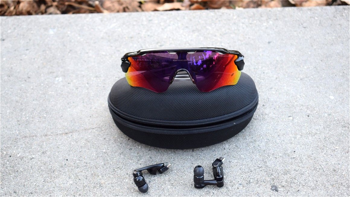 Обзор: Oakley Radar Pace. Отголоски будущего