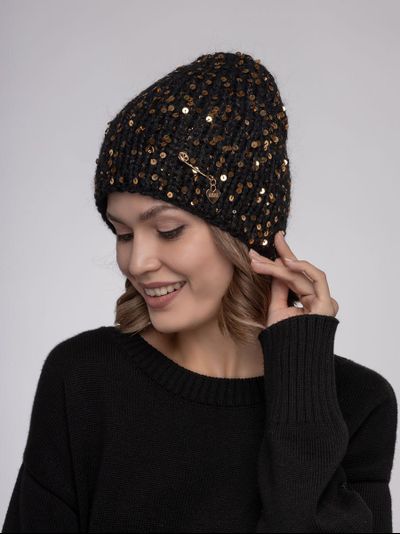 Шапка двухслойная с пайетками