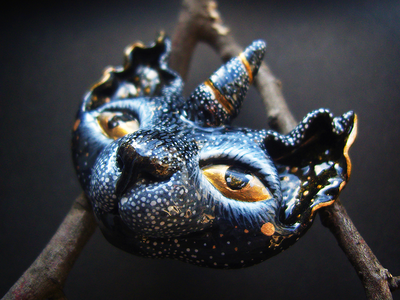 "Зверёк с восхода", волшебная брошь с котом-единорогом