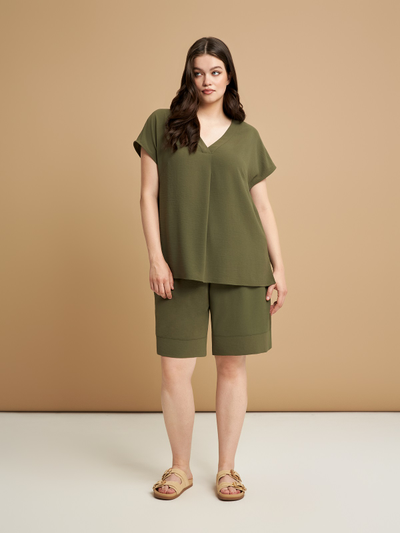 Женский топ с коротким рукавом