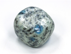 Азурит в альбите, "Пакистанская яшма К2", галтовка, Пакистан (21*20*18 мм, 16,4 г) №26489