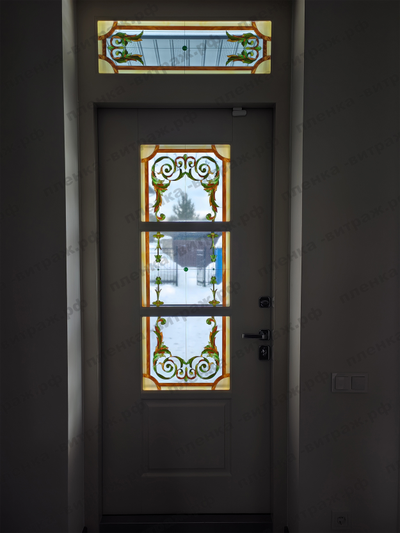 Витражная пленка, витражная пленка самоклеющаяся под заказ,пленочный витраж с классическим рисунком