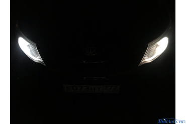 Светодиодные лампы Optima I-Zoom на Kia Rio