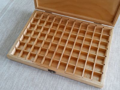 Коробка 70 ячеек, для коллекции камней и минералов, цвет натуральный