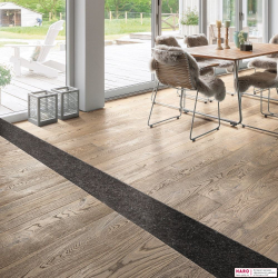 Декор паркетной доски Haro Дуб Табако Серый Браш 4V 1-пол, масло 530795 в интерьере офиса