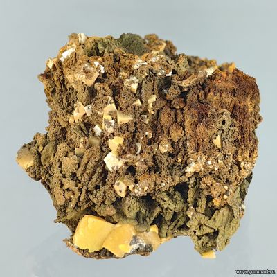 Вульфенит, миметит, лимонит. Мексика. 73*55*30мм