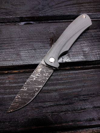 Фрикционный складной нож Микрос+ сталь К110 BlackWash, рукоять G10, Nardo Grey 1