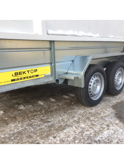 Прицеп ЛАВ-81013A с пластиковой крышкой